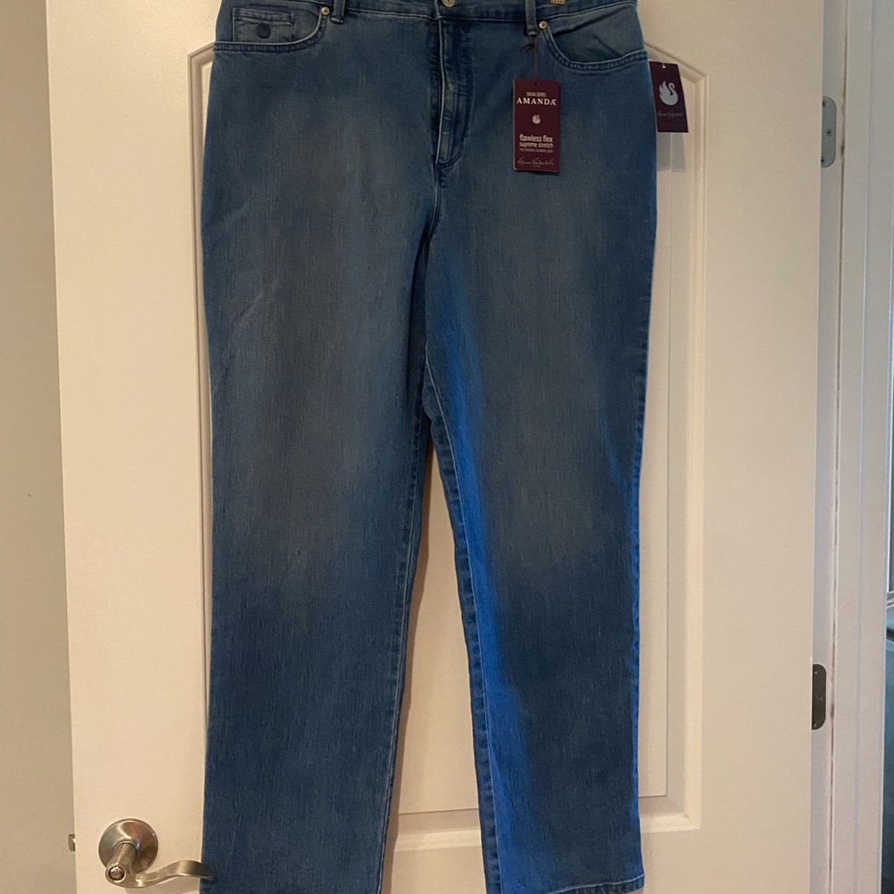 Gloria Vanderbilt Blue Straight Leg Jeans with Classic Denim Style